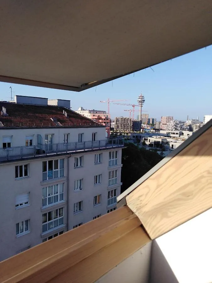 Favoriten-Rooms Vienna Hostel