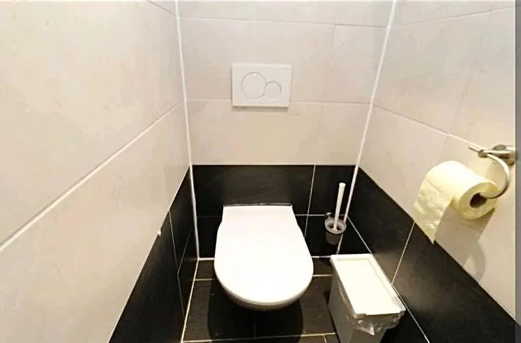 Favoriten-Rooms Vienna Hostel