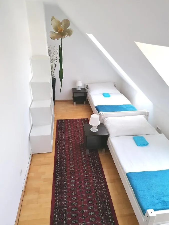 Favoriten-Rooms Wien 0*,  Österreich
